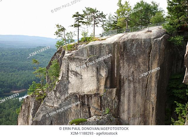 Rocky cliff at Cathedral Ledge State Park in Bartlett, New Hampshire