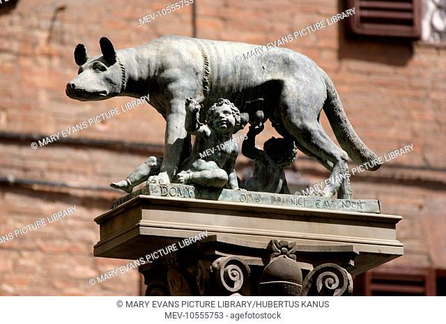 Italy, Tuscany, Siena: A she-wolf suckles the boys Romulus and Remus - the founders of Rome