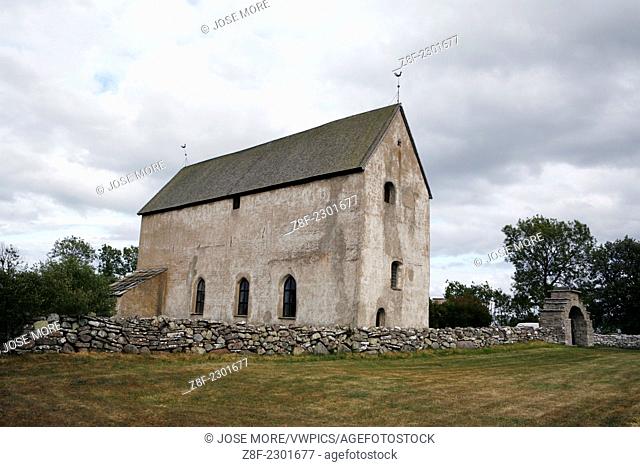 There has been a wooden church in Källa since the 11th century. After it was destroyed by fire, and with increasing attacks from Baltic invaders