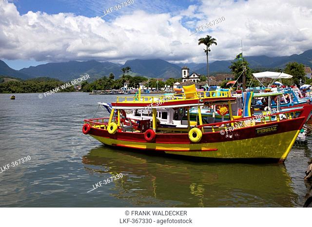 Boats at harbour of the colonial town Paraty, Costa Verde, State of Rio de Janeiro, Brazil, South America, America