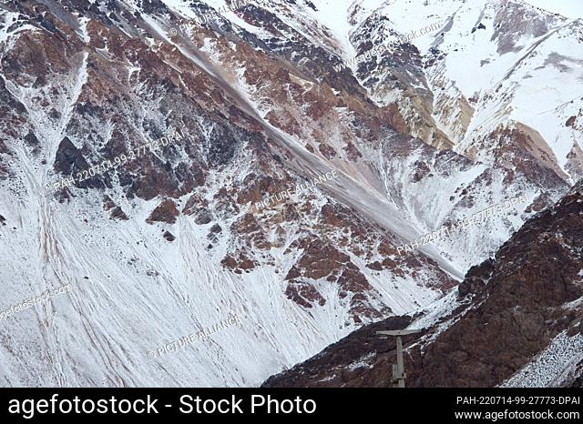 02 July 2022, Argentina, Punta de Vacas: Detail of a snowy mountain slope on the Andes in Punta de Vacas, near the border between Argentina and Chile