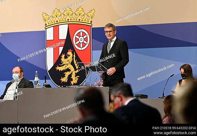 18 May 2021, Rhineland-Palatinate, Mainz: Hendrik Hering (SPD, M), re-elected president of the state parliament, speaks during the constituent plenary session...