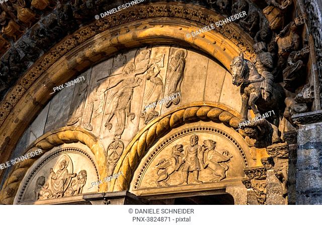 France, Pyrenees-Atlantiques, Oloron-Sainte-Marie, tympanum of the Oloron Cathedral's porch (UNESCO World Heritage) (Camino de Santiago)