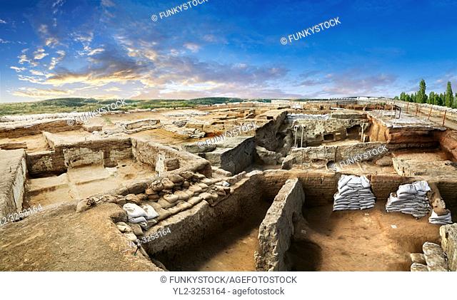 Neolithic wall remains of mud brick houses walls of the north ecavation area, 7500 BC to 5700 BC, Catalyhoyuk Archaeological Site, Çumra, Konya, Turkey