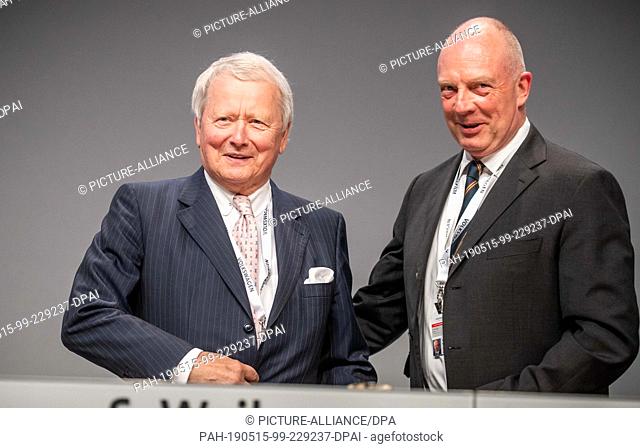 14 May 2019, Berlin: Wolfgang Porsche (l), Chairman of the Supervisory Board of Porsche, Automobil Holding SE; Chairman of the Supervisory Board of Dr