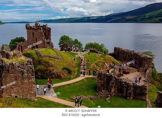 Urquhart Castle, Drumnadrochit, Loch Ness, Invernesshire, Scotland, UK