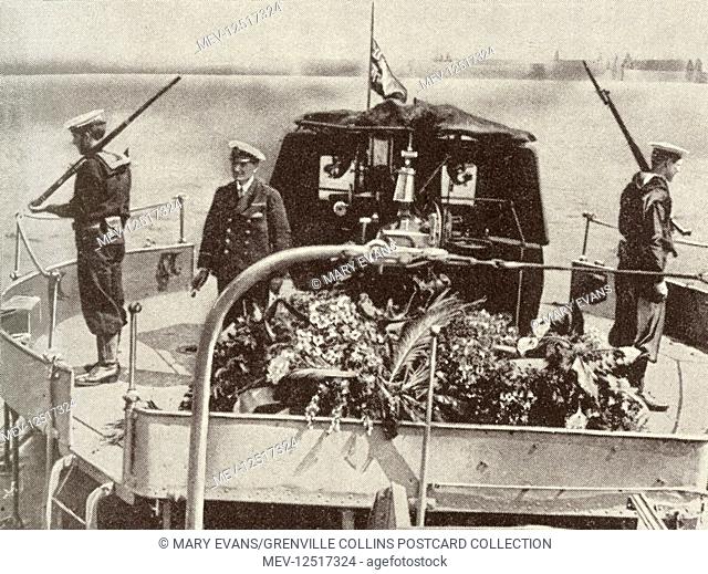 WW1 - Return of the body of Heroine Nurse Edith Cavell into Dover Harbour on the 'R' class destroyer HMS Rowena on 14th May 1919