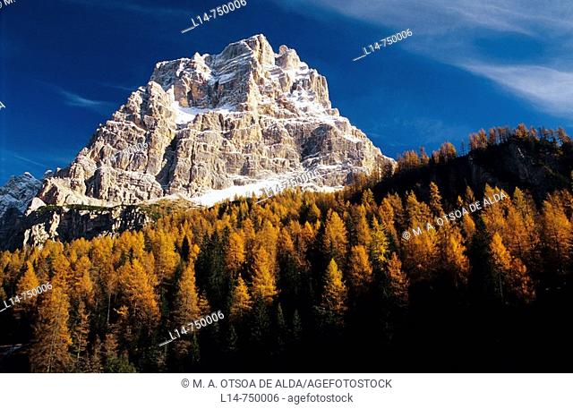Mount Pelmo (3168 m), Forcella Staulanza (1773 m), Dolomites, Italy