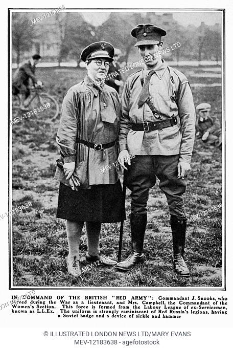 Commandant J. Snooks, who served during the First World War as a Lieutenant, and Mrs. Campbell, the Commandant of the Women's Section