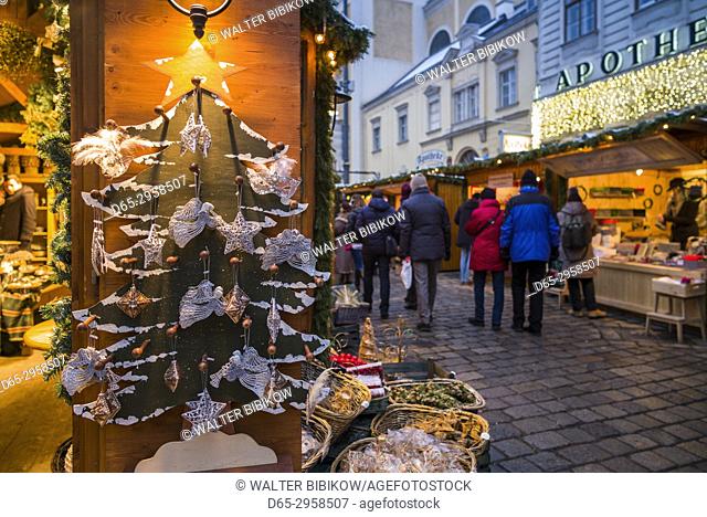 Austria, Vienna, Am Hof square, Christmas Market
