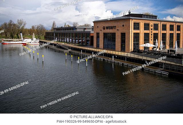 25 March 2019, Brandenburg, Brandenburg an der Havel: View of the redeveloped area of the former shipyard of the Wiemann brothers with the historic harbour