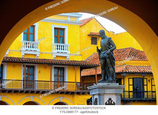 Statue of ciity founder, Pedro de Heredia in Cartagena, Colombia, South America