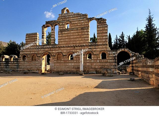 Ancient Umayyad ruins at the archeological site of Anjar, Aanjar, Unesco World Heritage Site, Bekaa Valley, Lebanon, Middle East, West Asia