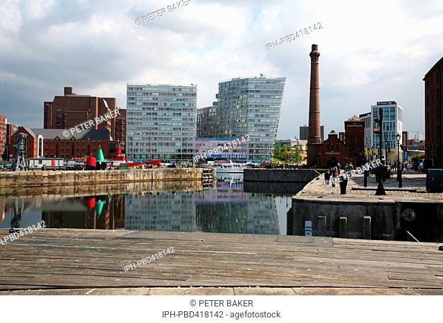 Liverpool - The Pumphouse Pub and modern buildings overlooking Albert Dock on the River Mersey