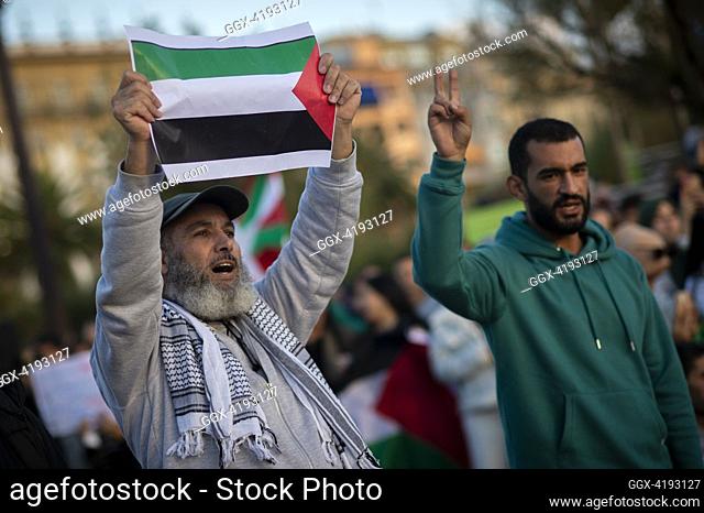 Protesters hold Palestinian flags and shout slogans during a protest in support of the Palestinians and the Gaza strip. Donostia (Spain)