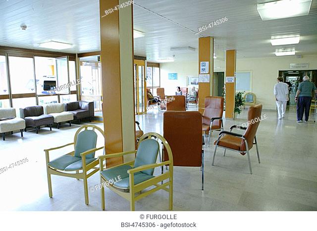 INTERIOROFAHOSPITAL<BR>PhotoessayatthehospitalofMeaux77, France SiteofOrgemont