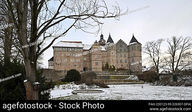 23 January 2023, Thuringia, Schleusingen: Snow lies in the castle garden of Schloss Bertholdsburg. Extensive restoration work is currently being prepared by...