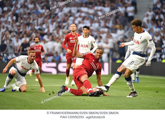 v.re:Dele ALLI (Tottenham), Action, duels versus Joel MATIP (Liverpool), Football Champions League Final 2019 / Tottenham Hotspur-Liverpool FC 0-2