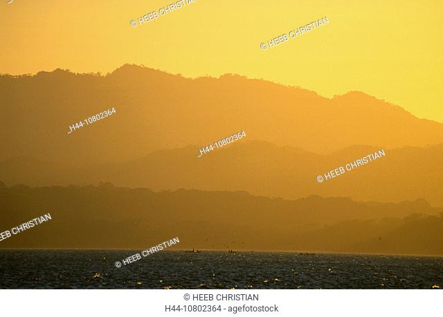 boats, coast, Costa Rica, Central America, dusk, fisherman, fishing boats, Golfo de Nicoya, mood, mountains, Punta A