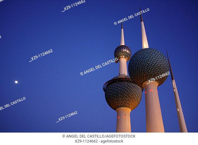View of Kuwait Towers and the full moon