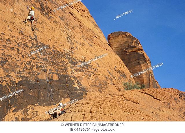 Climbers in the Calico Hills, Red Rock Canyon near Las Vegas, Nevada, USA