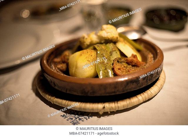 Morocco, Quarzazate, travel route along road N9, stop for food, typical dish