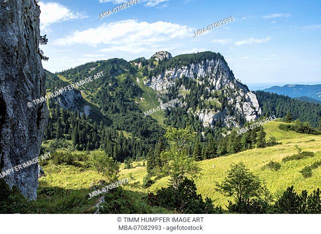 Germany, Bavaria, Bavarian Alpine Foreland, Lenggries, view to the massive Benediktenwand (mountain)
