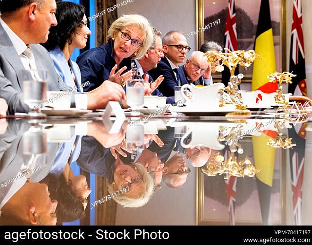 El vicepresidente de Walloon Willy Borsus, ministro de Relaciones Exteriores belga Hadja Lahbib y la Princesa Astrid de Bélgica se reúnen con el Primer Ministro...
