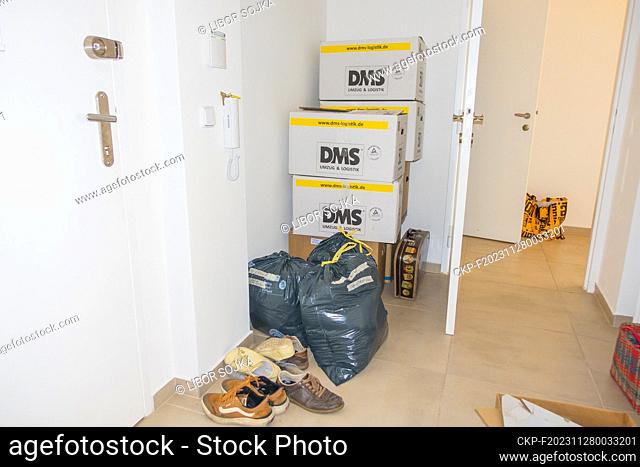umzugskartons, removal boxes DMS umzug & logistik, Personal Relocation, Move, Carton Packing Banana Box (CTK Photo/Libor Sojka)