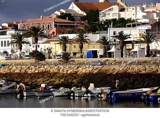 Europe, Portugal, Southern Portugal , Algarve region , Faro district , Lagos - old town, Avenida dos Descobrimentos along Bensafrim River