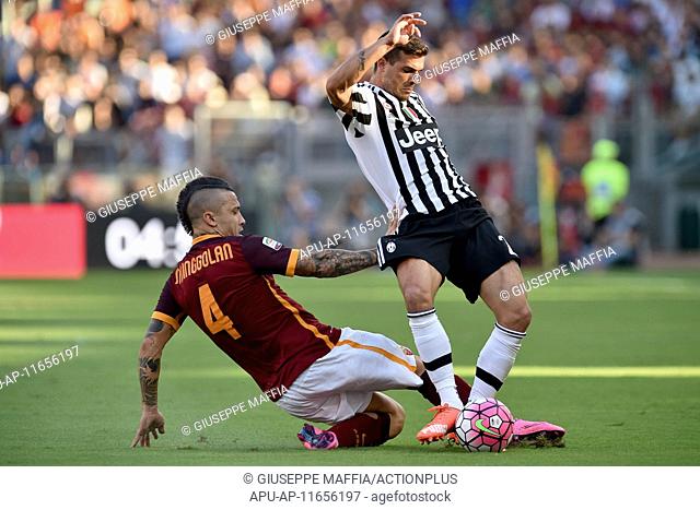 2015 Serie A Football Roma v Juventus Aug 30th. 30.08.2015. Rome, Italy. Serie A Football. Roma versus Juventus. Radja Nainggolan and Stefano Sturaro fights for...
