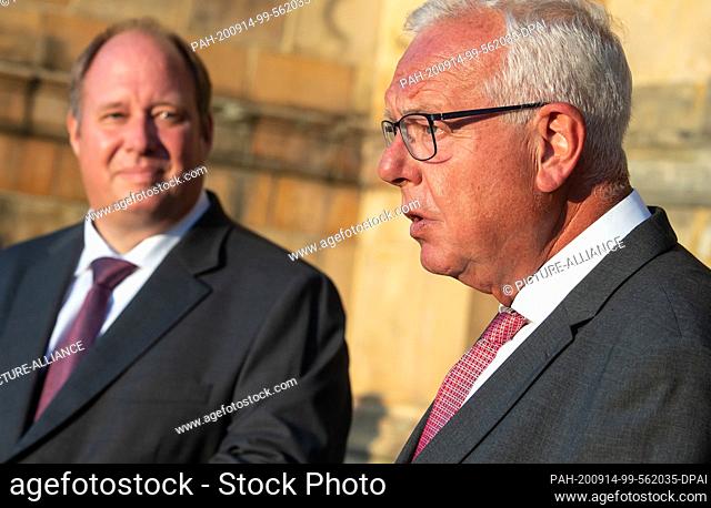 14 September 2020, Bavaria, Munich: Helge Braun (l, CDU), head of the Federal Chancellery and Federal Minister for Special Tasks, and Thomas Kreuzer (r)