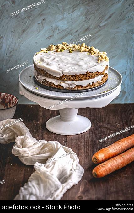 Carrot cake with cashews