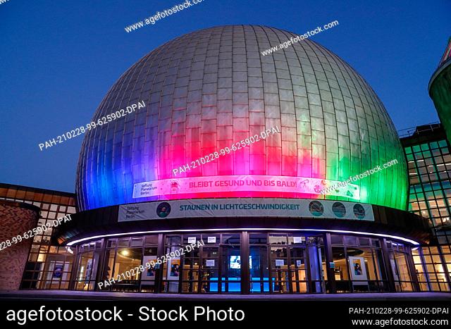 27 February 2021, Berlin: The Zeiss Grand Planetarium at the Blue Hour. Photo: Gerald Matzka/dpa-Zentralbild/ZB. - Berlin/Berlin/Germany