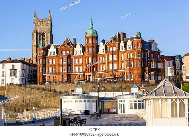 England, Norfolk, Cromer, Town Skyline and Cromer Pier