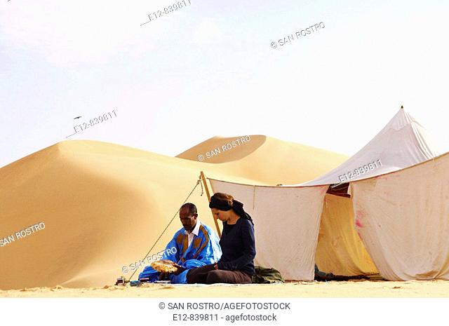 Tent in the desert, Chinguetti. Adrar Plateau, Sahara Desert, Mauritania