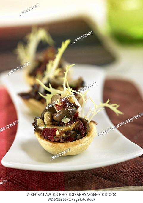 tartaleta de setas con jamon iberico / mushroom tartare with iberian ham