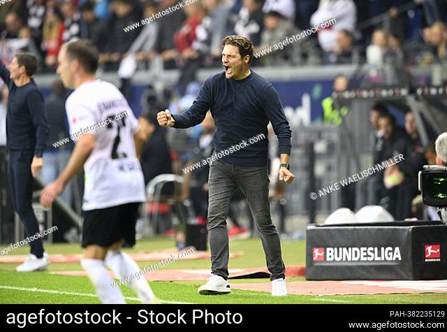 jubilation coach Edin TERZIC (DO) out of focus in the foreground Mario GOETZE (Gotze) (F), football 1st Bundesliga, 12th matchday