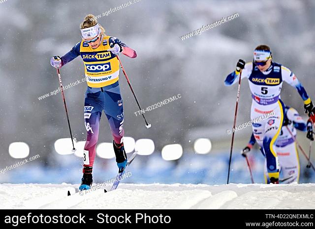 Jessie Diggins (USA) and Moa Ilar (SWE) during the women's sprint quarter-final on saturday in the World Cup in cross-country skiing at the Östersund ski...