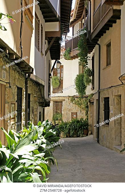Typical street. Villanueva de la Vera. Conjunto histórico artístico. Cáceres province, Extremadura, Spain