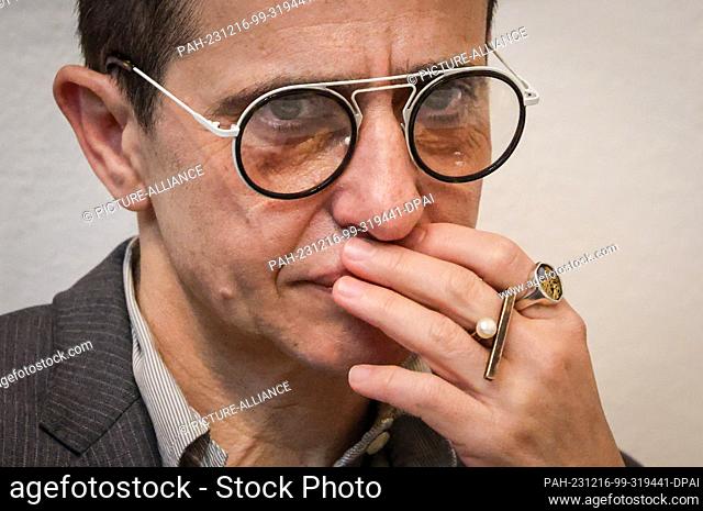 16 December 2023, Bremen: Masha Gessen, publicist from the USA, sits on the podium at the presentation of the Hannah Arendt Prize in event room F61