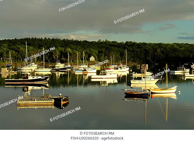 Round Pound, ME, Maine, Pemaquid Peninsula, fishing harbor