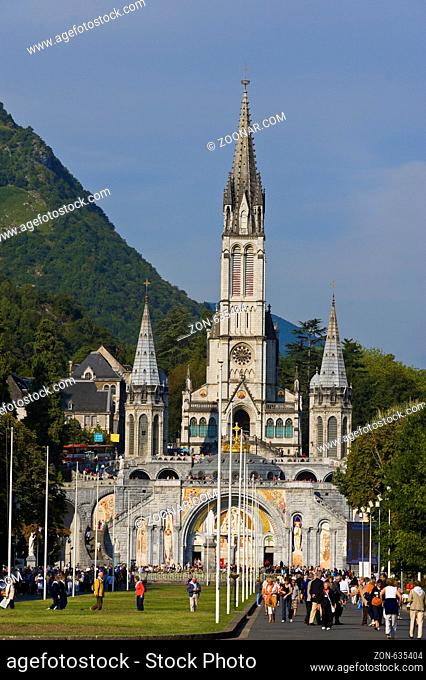 Rosenkranzbasilika, Port Saint Michel, Lourdes, Pyrenees-Midi, Frankreich | Lourdes, Pyrenees-Midi, France