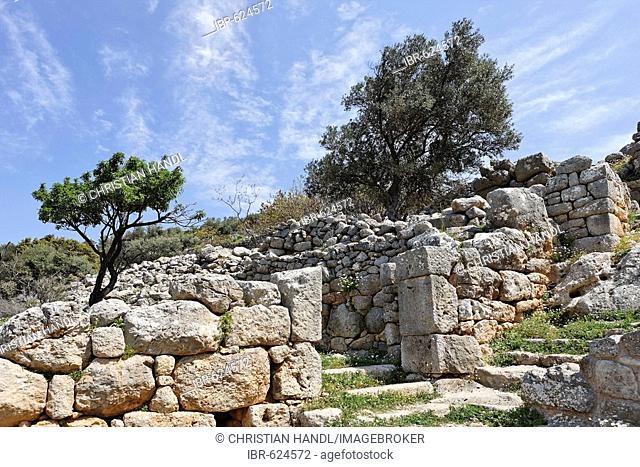Ruins dating to the fifth century BC (Doric period), Lato, Crete, Greece, Europe