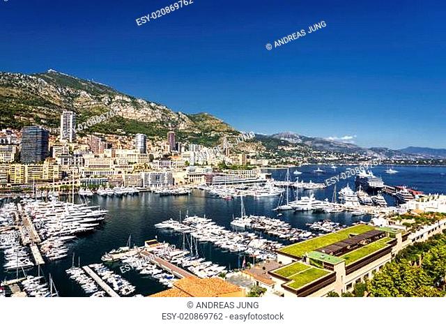 Monaco und Gebirge