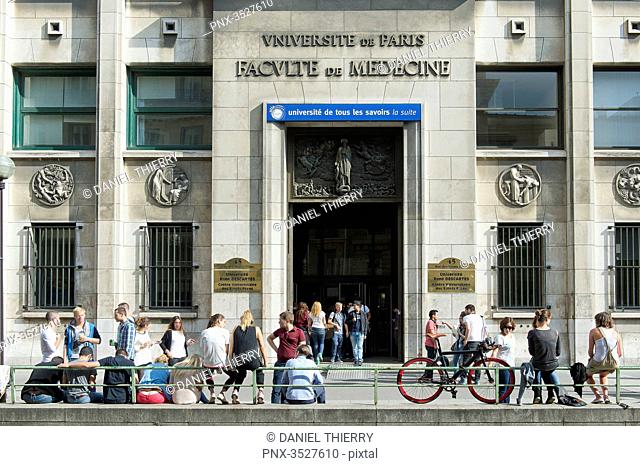 France. Paris 6th district. Faculty of Medicine. Paris V Rene Descartes university. The site of the street des Saints Peres