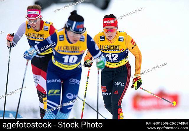 25 January 2020, Bavaria, Oberstdorf: Cross-country World Cup, ladies: Skiathlon 2 x 7.5 km: Teresa Stadlober (l-r) from Austria