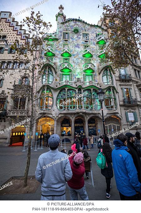 19 December 2017, Spain, Barcelona: The Casa Batlló , one of Barcelona's architectural gems on the Passeig de Gràcia. The building, erected in 1877