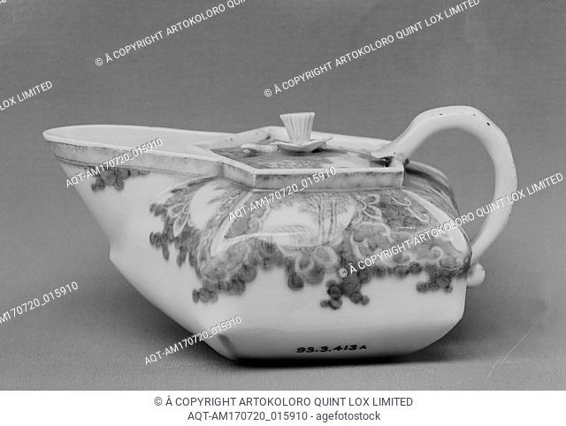 Teapot, Edo period (1615â€“1868), 1800, Japan, White porcelain decorated with blue under the glaze (Kyoto ware), H. 2 1/4 in. (5.7 cm); D. 4 in. (10
