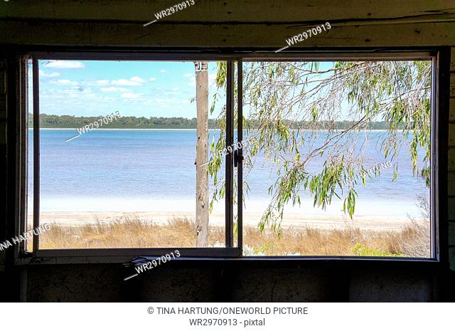 Australia, West Australia, Myalup, abandoned clubhouse at Lake Preston